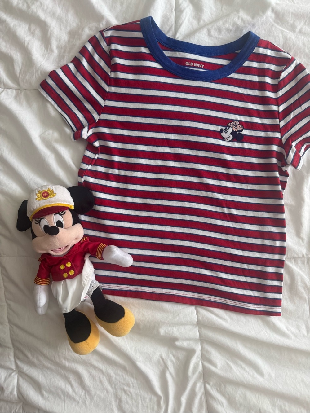 Old Navy Minnie Mouse tee